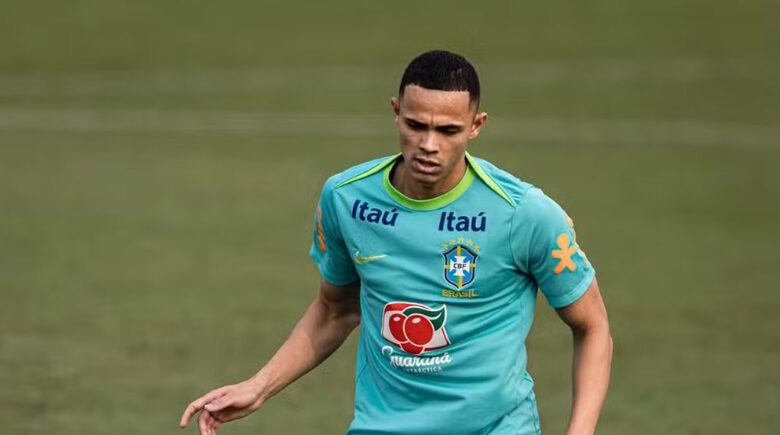 Lateral vai passar por cirurgia, e sonho de disputar a Copa do Mundo fica distante