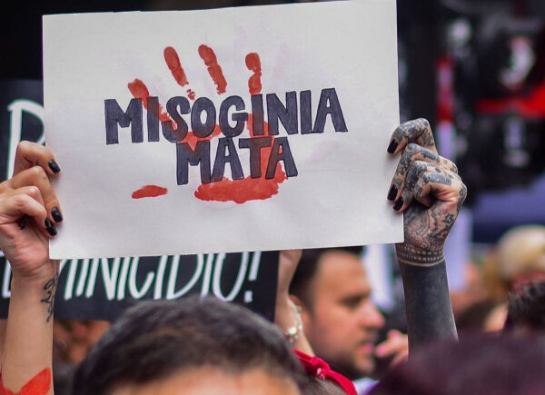 Senado aprova projeto que torna misoginia crime equivalente ao racismo
