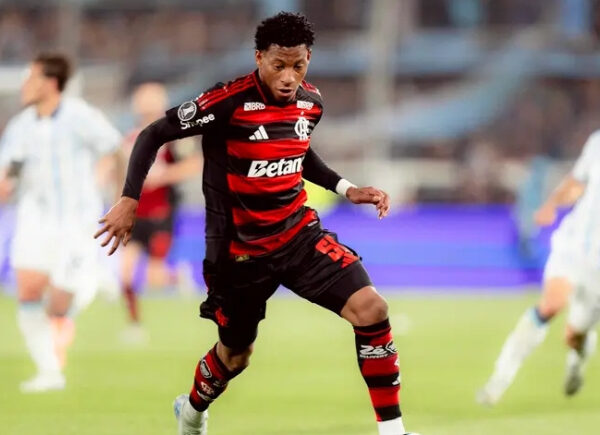 Gonzalo Plata perde espaço no Flamengo e futuro é incerto após a Copa do Mundo