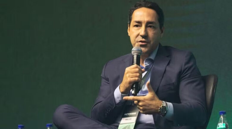 CEO e ex-sócio de grupo que compraria o Master são alvos de ação da PF