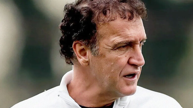 Santos anuncia contratação do técnico Cuca após demitir Vojvoda