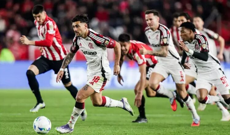 Fla empata com Estudiantes na Libertadores, mas vive drama com Arrascaeta