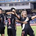 Vasco vence Paysandu com dois de Spinelli e abre vantagem na Copa do Brasil