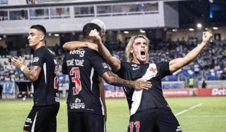 Vasco vence Paysandu com dois de Spinelli e abre vantagem na Copa do Brasil