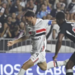 São Paulo sofre virada do Vasco e pode deixar G4 do Campeonato Brasileiro