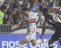 São Paulo sofre virada do Vasco e pode deixar G4 do Campeonato Brasileiro