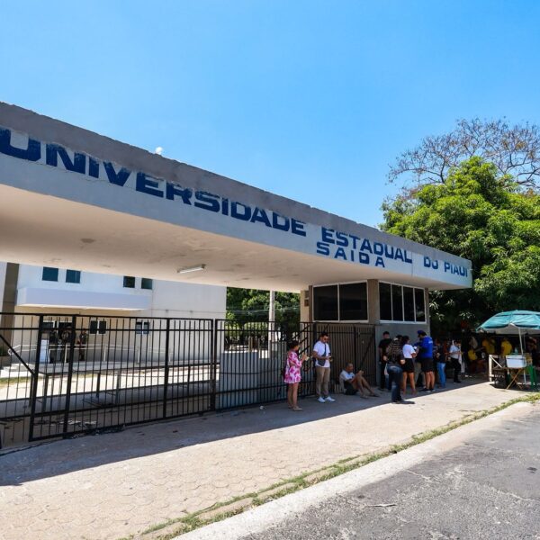 Governo nomeia 47 novos professores efetivos da Uespi; veja a lista