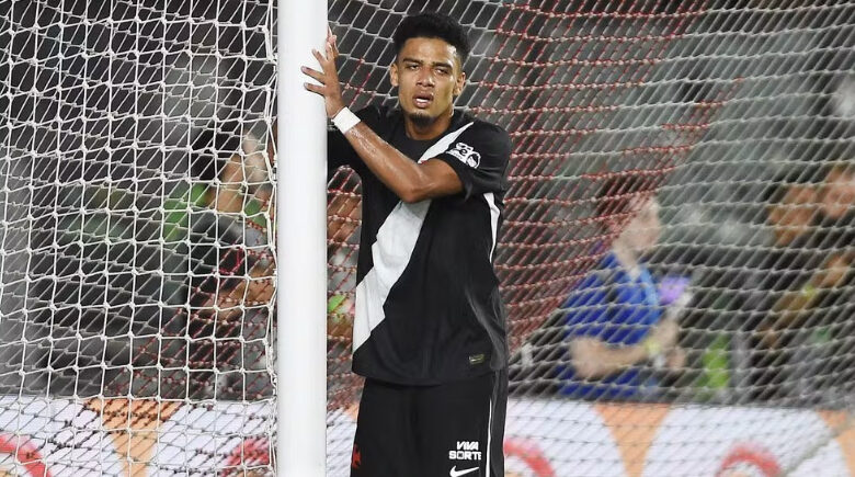 Lesão de atacante vira preocupação no Vasco em meio ao Campeonato Brasileiro