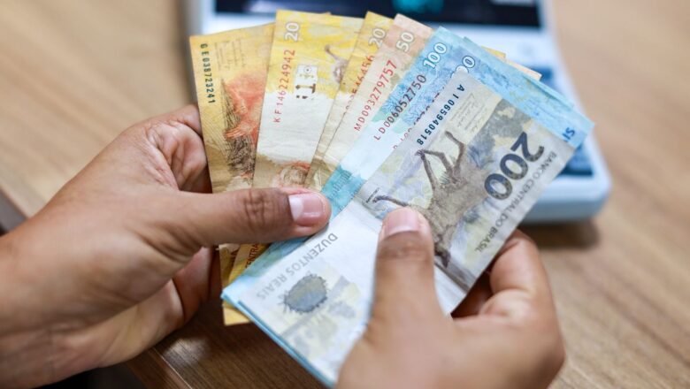 Bancos liberam novo pagamento do PIS/Pasep 2026; veja quem recebe