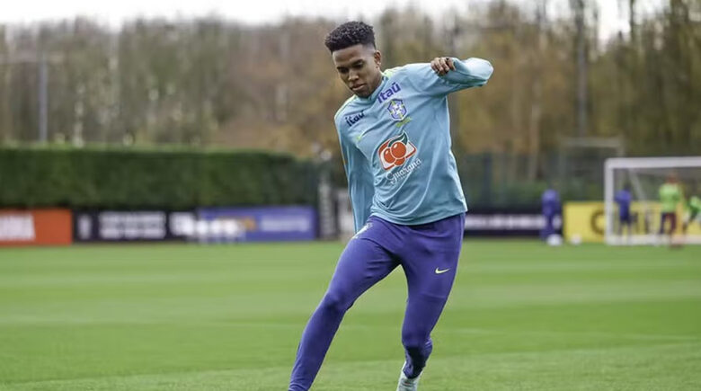 Caso do atacante Estêvão abre esperança para volta após estreia na Copa do Mundo