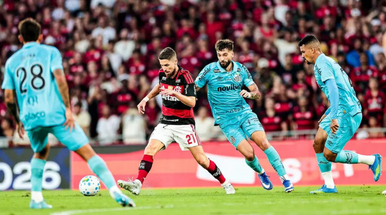 Flamengo vence o Santos de virada no Maracanã e entra no G-6