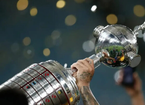 Conmebol projeta R$ 1,5 bilhão em premiações para clubes e seleções em 2026