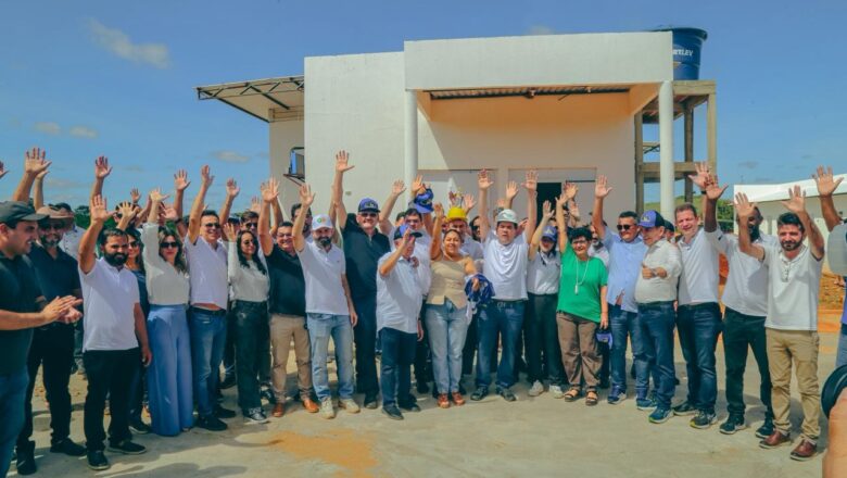 Em Betânia do Piauí, Rafael Fonteles visita obra de frigorífico de caprinos e ovinos que irá beneficiar mais de 3 mil produtores