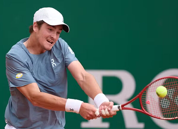 João Fonseca derrota francês e garante vaga nas oitavas do Masters 1000 de Monte Carlo