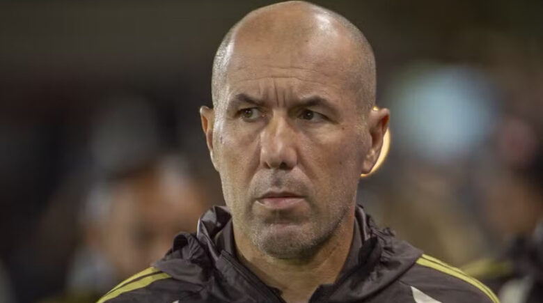 Leonardo Jardim admite vergonha após goleada do Flamengo e critica postura da equipe