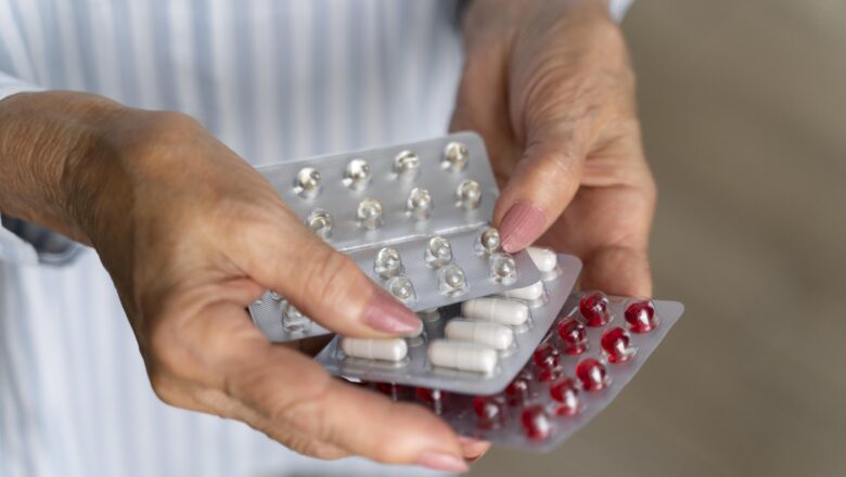 Medicamento contra progressão do Alzheimer chega ao Brasil em junho