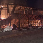 Ônibus pega fogo na BR-407 e passageiros escapam após ação rápida do motorista no Piauí