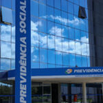 Pagamento do 13º salário antecipado inicia nesta sexta (24); veja como receber