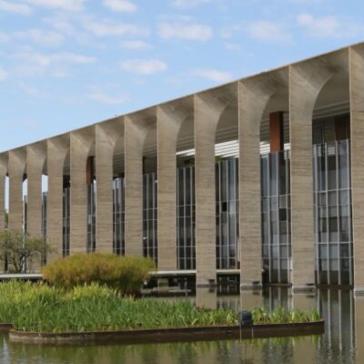 Itamaraty se reúne com embaixada dos EUA para tratar sobre expulsão de delegado