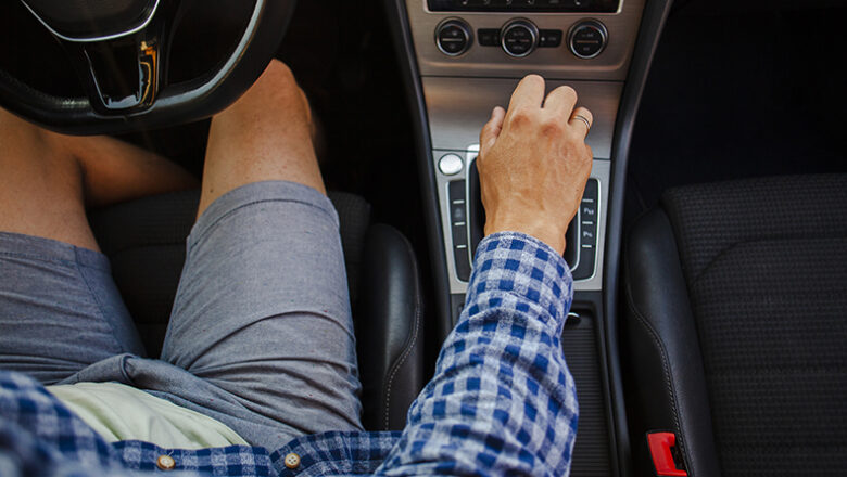 Vai viajar no feriado? Não esqueça do cuidado com as pernas