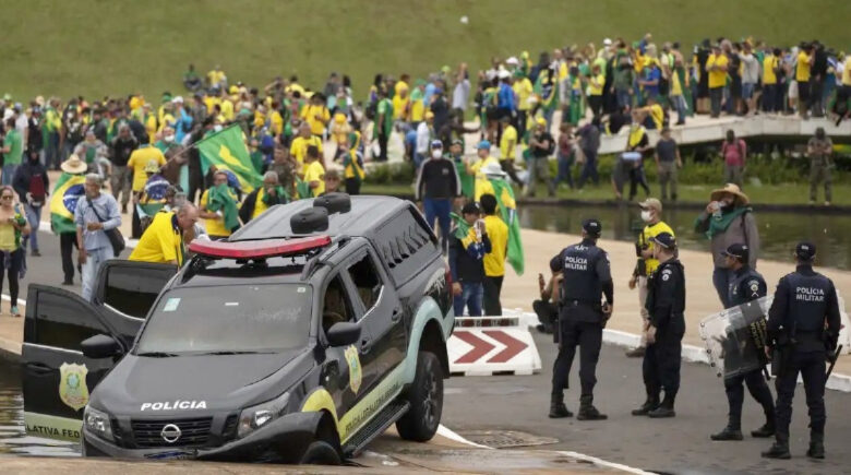 Moraes autoriza prisão domiciliar para ao menos 18 idosos condenados pelo 8 de Janeiro