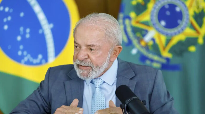 Lula diz que levará jabuticaba a Trump para “acalmar” o presidente