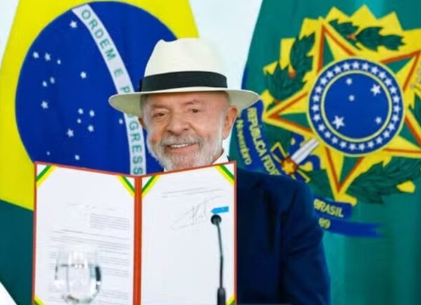 Acordo entre Mercosul e União Europeia é assinado e passa a valer em 1º de maio