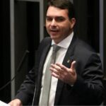 Flávio Bolsonaro diz que Lula é “mercadoria vencida” e que não irá se reeleger