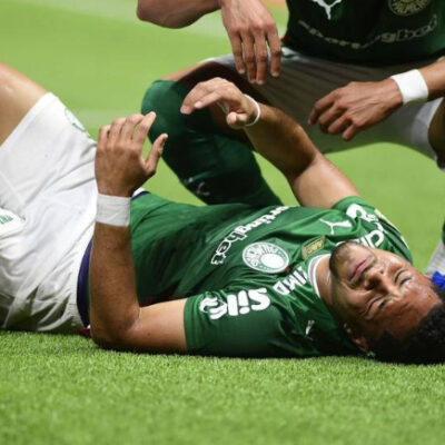 Vitor Roque vai passar por cirurgia após lesão detectada no Palmeiras