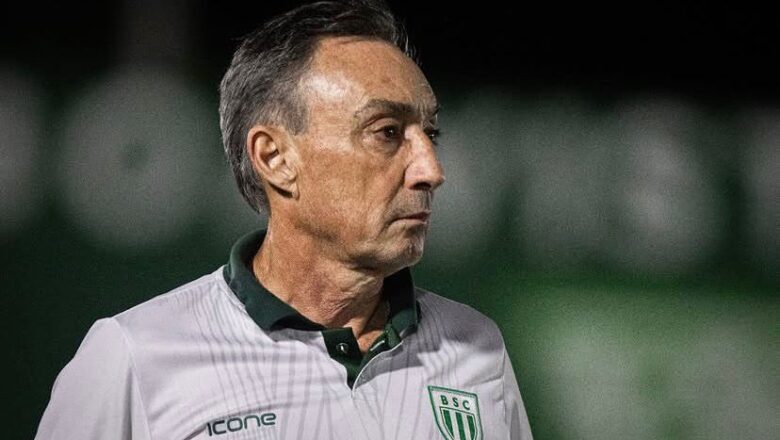 Altos acerta com Roberto Fonseca, que já comanda treino nesta quarta