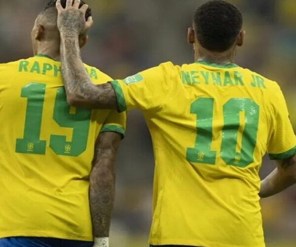Raphinha faz coro por convocação de Neymar para a Copa: ‘Ele é o cara do hexa’