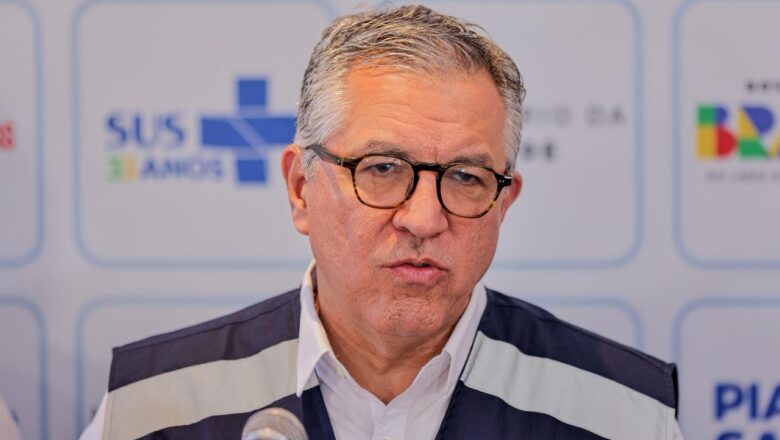 Ministro Alexandre Padilha rebate críticas sobre suspensão de produtos da Ypê