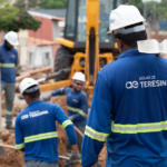 Águas de Teresina executa obras de esgotamento em cinco bairros nesta semana e moradores destacam melhorias