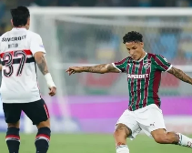 São Paulo perde para o Fluminense por 2 a 1 e aumenta o jejum de vitórias