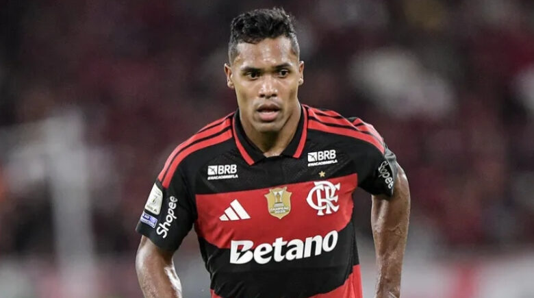 Flamengo encaminha renovação de Alex Sandro até 2027 antes da Copa do Mundo