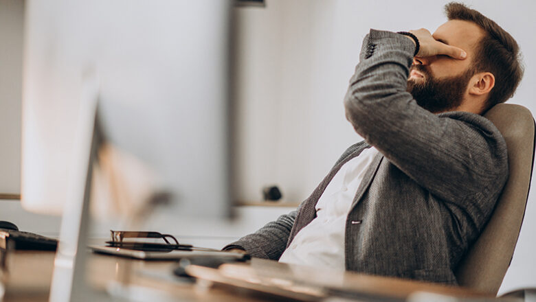 Saúde mental no trabalho: saiba os sinais de adoecimento emocional