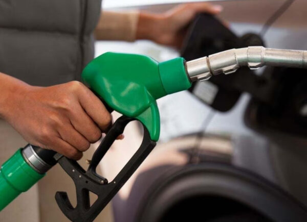 Governo confirma proposta de gasolina com 32% de etanol; especialistas alertam para cuidados