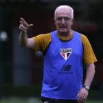 Dorival diz que São Paulo deve buscar novos reforços e venderá jogadores; entenda