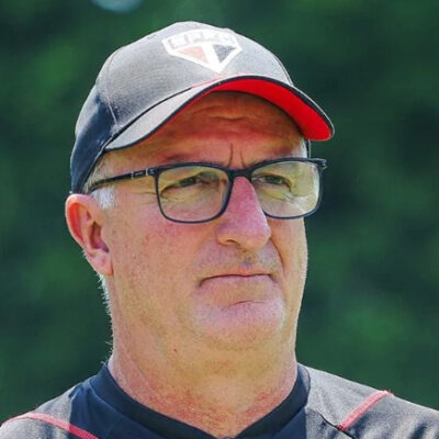 São Paulo define Dorival Júnior como prioridade e marca reunião com treinador