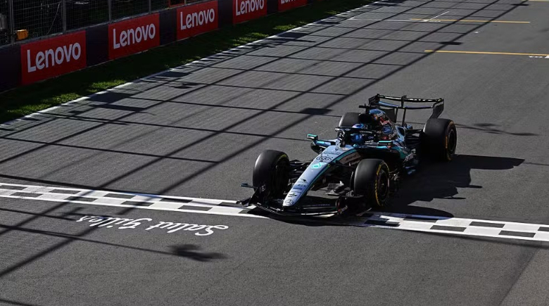 Russell conquista pole sprint no Canadá; Bortoleto larga em 12º