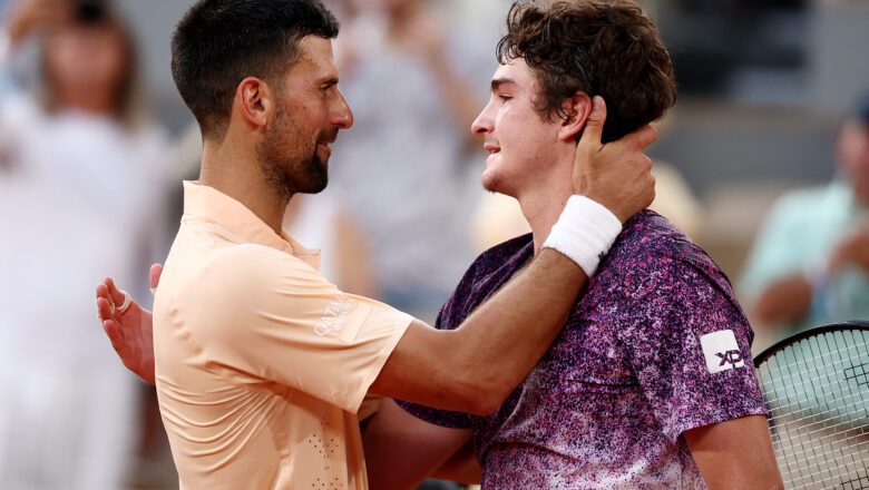 João Fonseca vence Djokovic de virada e avança às oitavas em Roland Garros