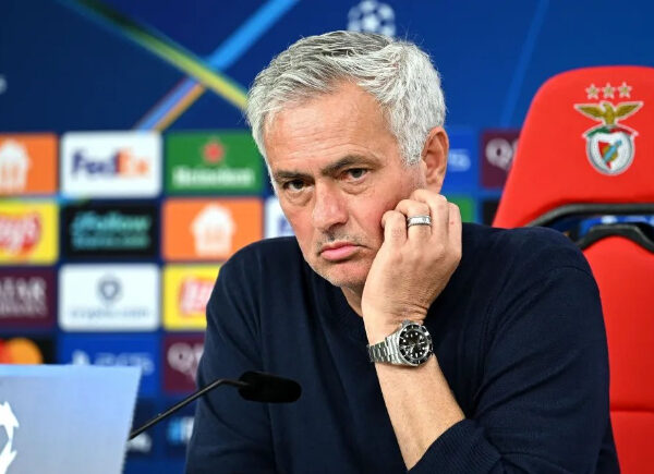 José Mourinho fecha acordo para ser novo técnico do Real Madrid, diz jornalista