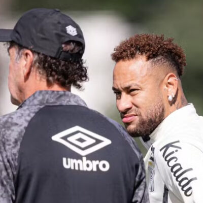 Cuca nega privilégios a Neymar no Santos: “Faz tudo igual todo mundo”
