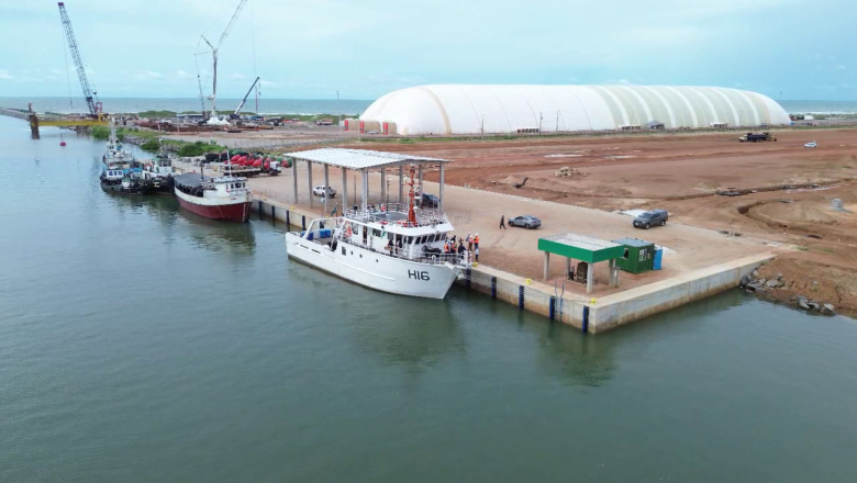 Estudantes piauienses vivenciam experiência científica a bordo do navio Cananéia em Luís Correia