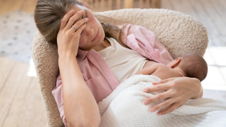 Mães exaustas: como falta de sono afeta imunidade e pode desencadear problemas