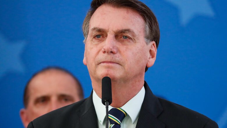Bolsonaro diz que segurança levou arma para consertar dispositivo