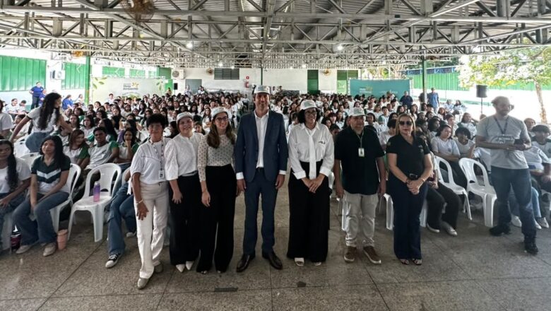 Mais de 300 alunos do Premem Sul participam de plantio de mudas na Semana do Meio Ambiente
