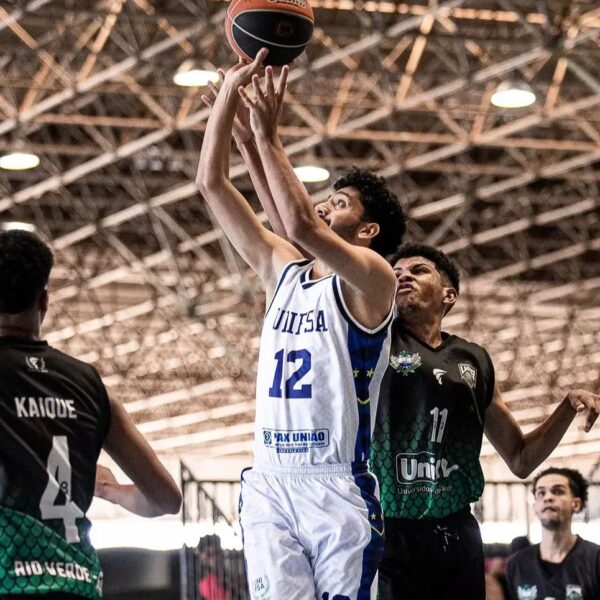 Jogador de basquete apoiado pelo Bolsa Atleta Piauí conquista vaga para representar o estado nos Jogos Universitários Brasileiros