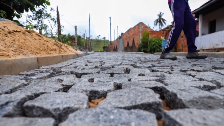 Idepi inicia calçamento de vias públicas e amplia infraestrutura urbana em Picos
