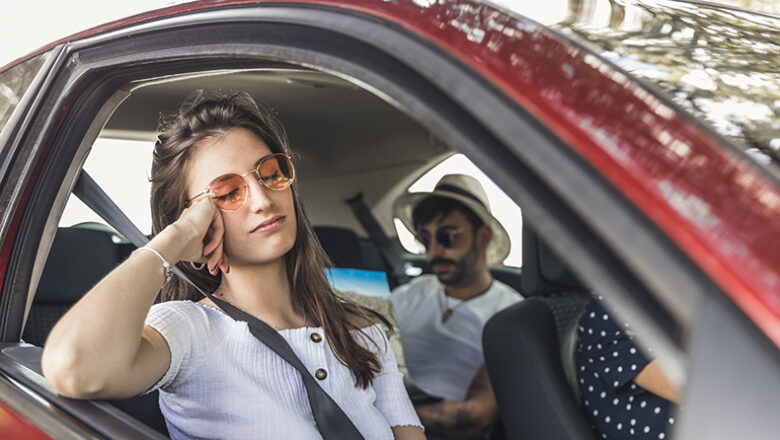 Ouvido tampado durante a viagem? Saiba por que isso acontece